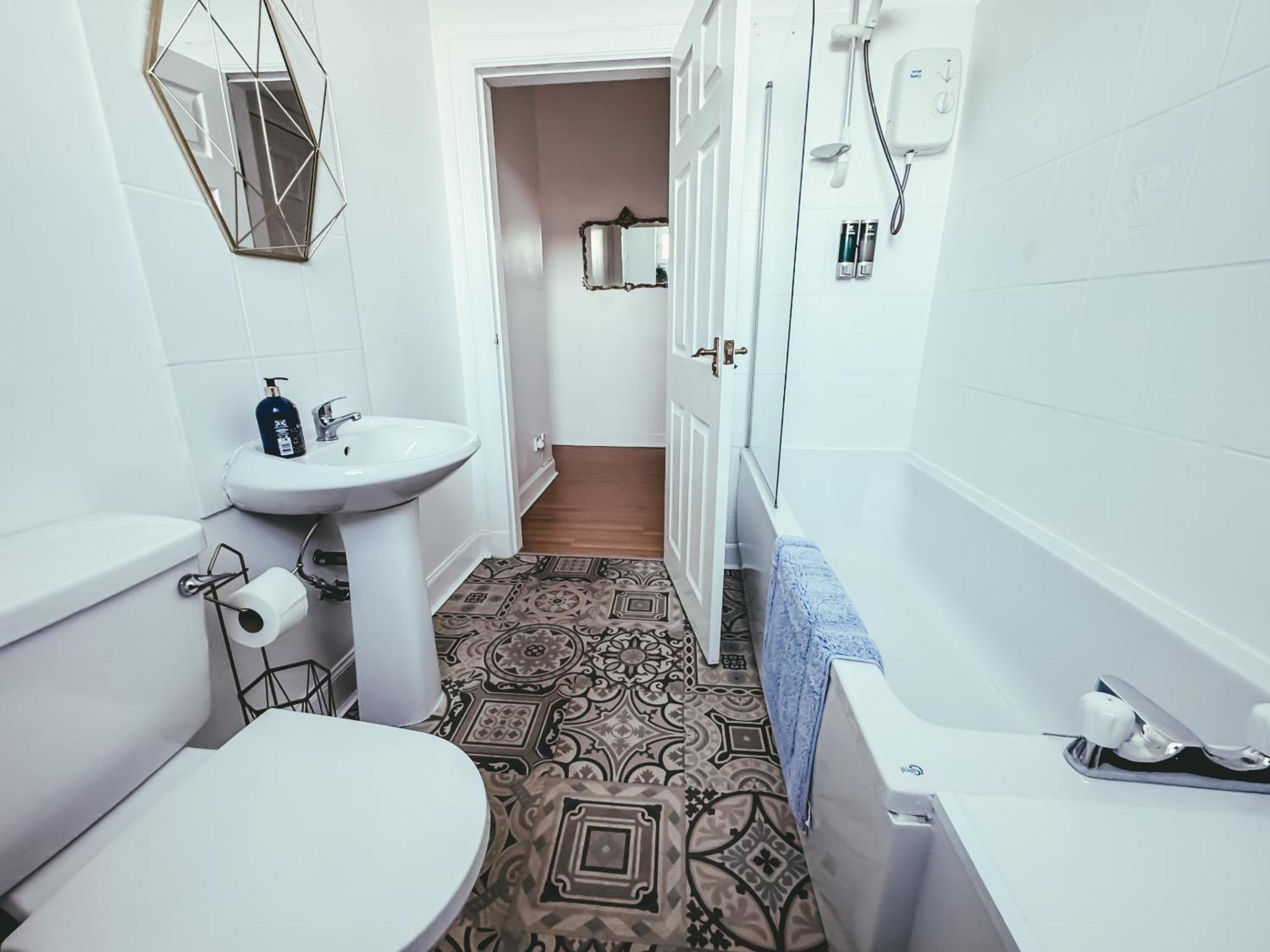 The Snug Apartment